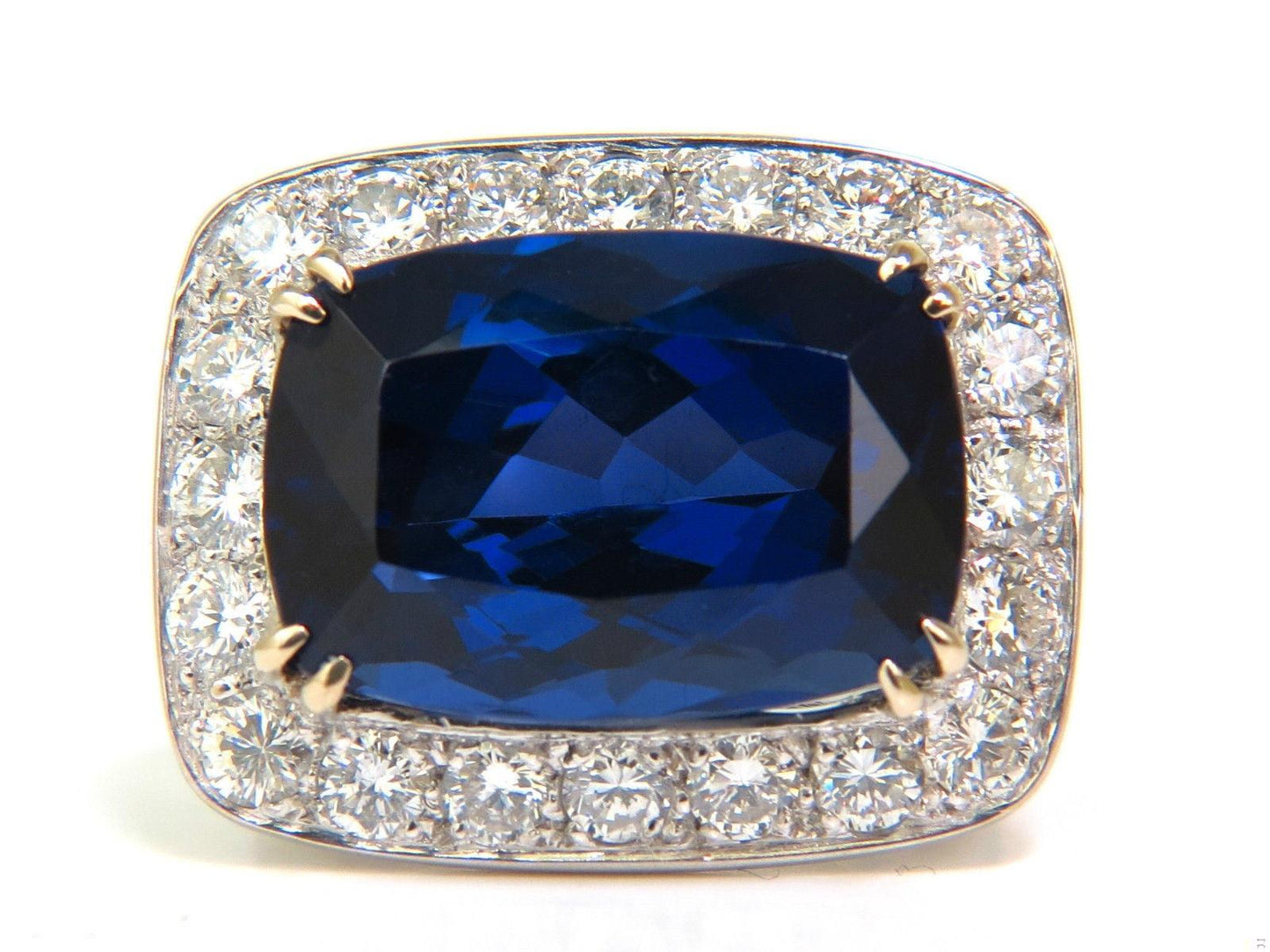 20.45ct GIA Certified Magnificent Natural Tanzanite Ring 18kt Gold 10038