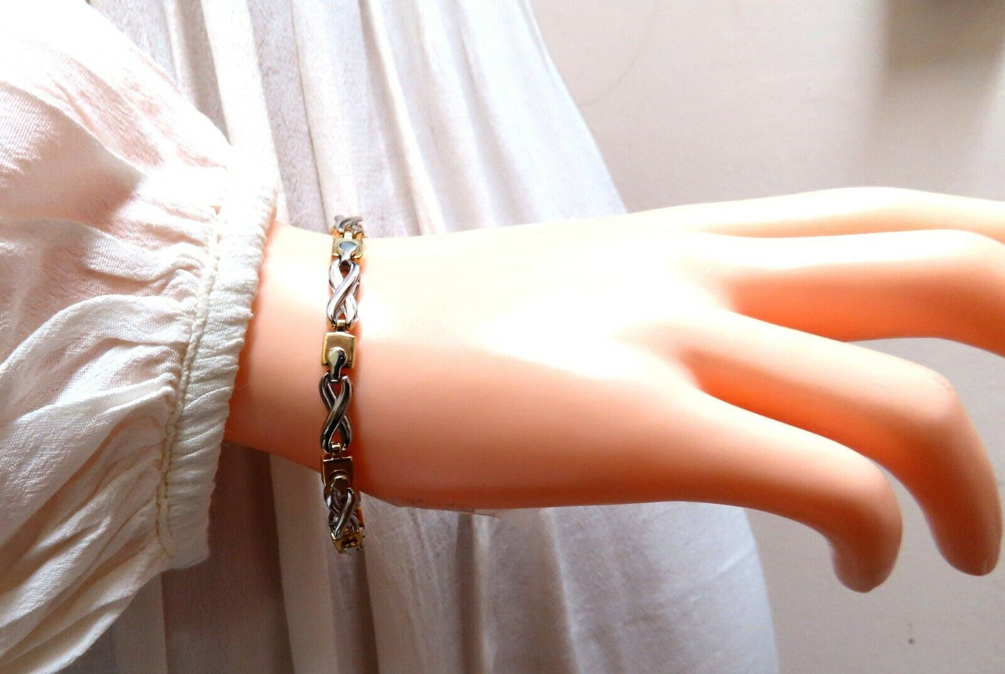 Infinity Link Gold Bracelet 14Kt