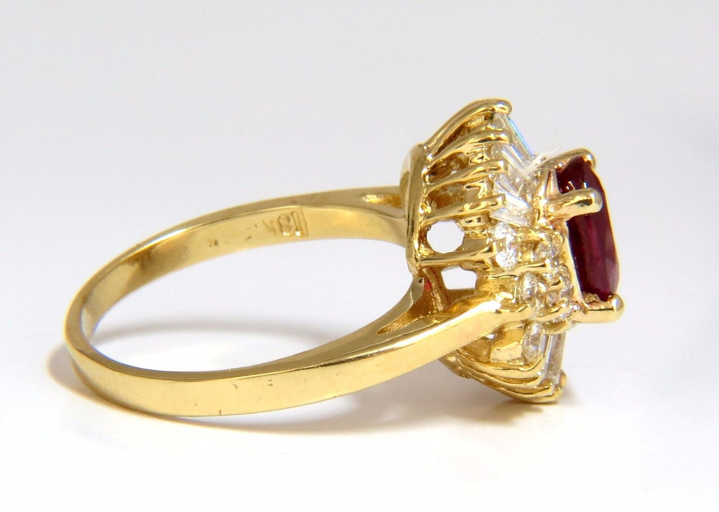 GIA Certified 1.42ct No Heat Mozambique Ruby Diamonds ring 18kt Gold