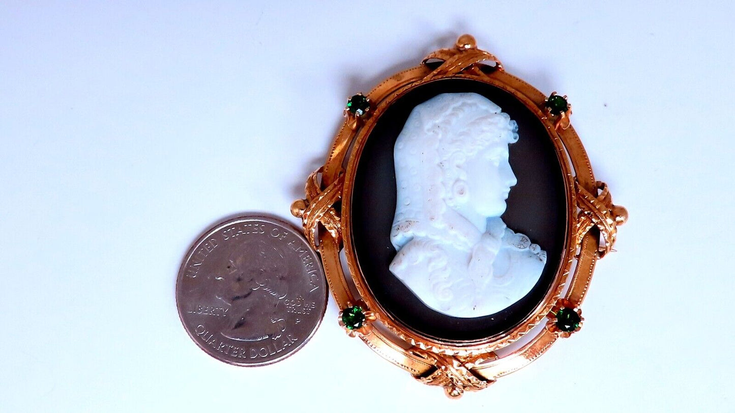 Vintage Madonna Cameo Tsavorite Brooch Pin 18kt Gold