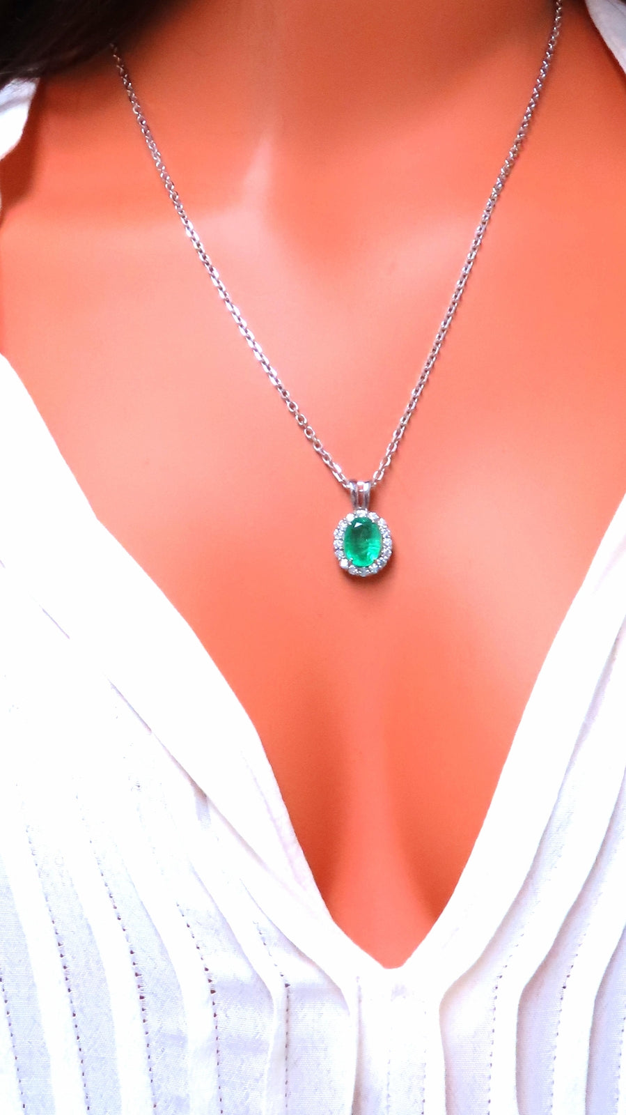 3.24ct Natural Oval Emerald Classic Cluster Necklace 14kt gold 12389 *v