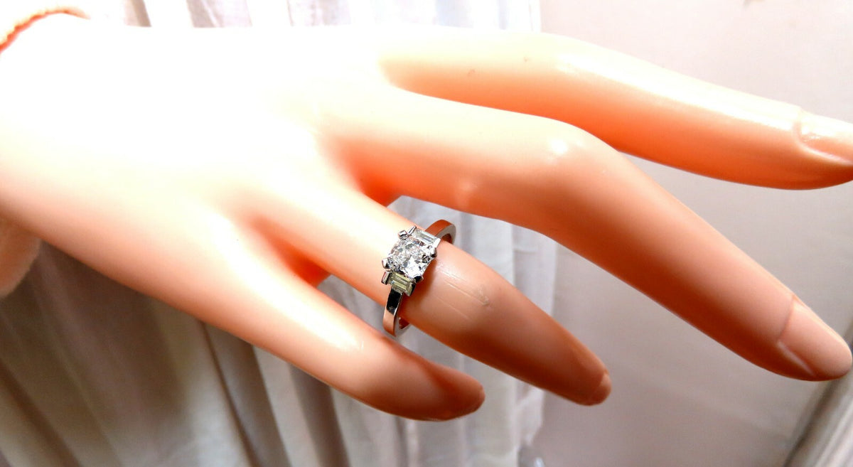 GIA Certified 1.01ct. Cushion cut natural diamond ring Platinum F/VS *v