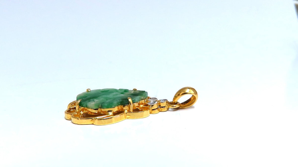 Natural Jade Carved Diamond Pendant 18kt a *v
