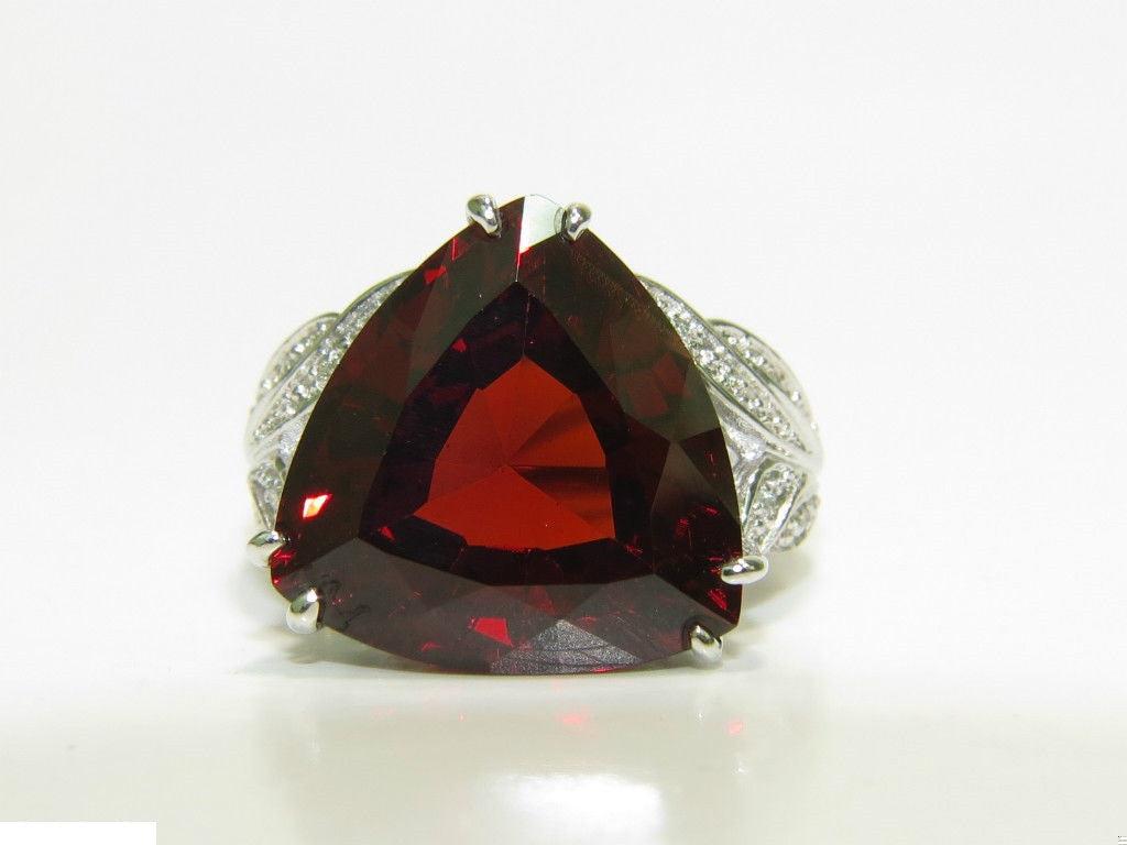 Triangular-Cut Garnet Ring with Natural Diamonds 14kt