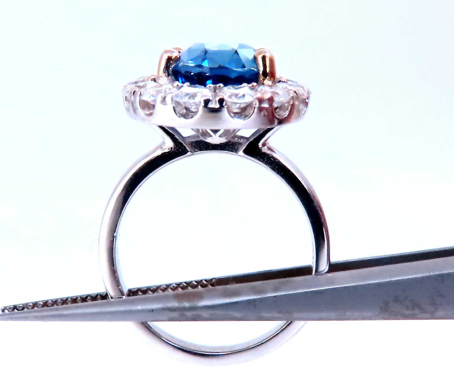 GIA Certified 5.75ct Natural No Heat Sapphire Diamonds Cluster Ring 18Kt 74554