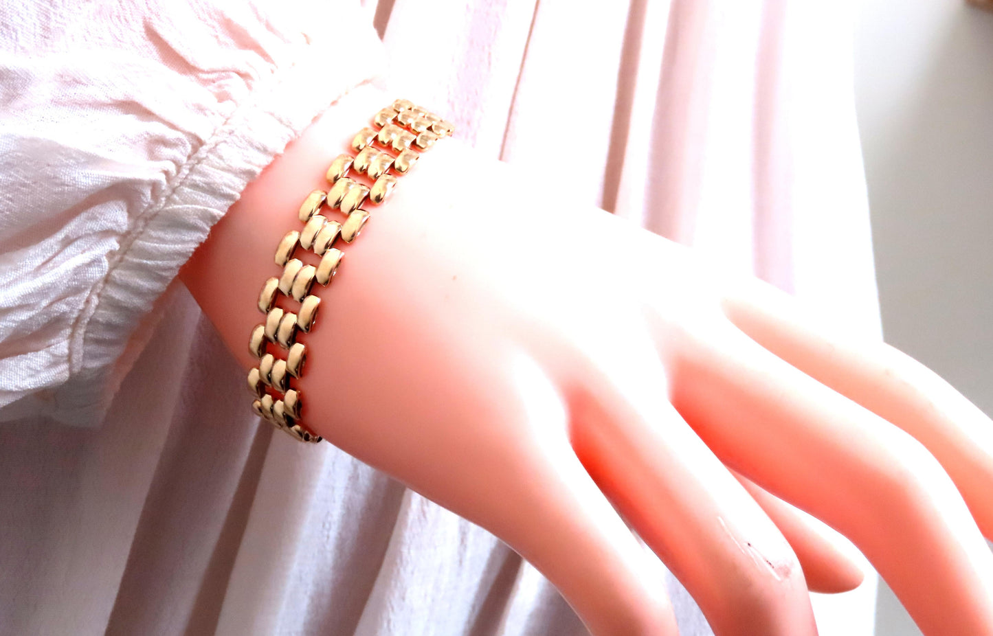 10mm Classic Panther Link Bracelet 14kt 12448**