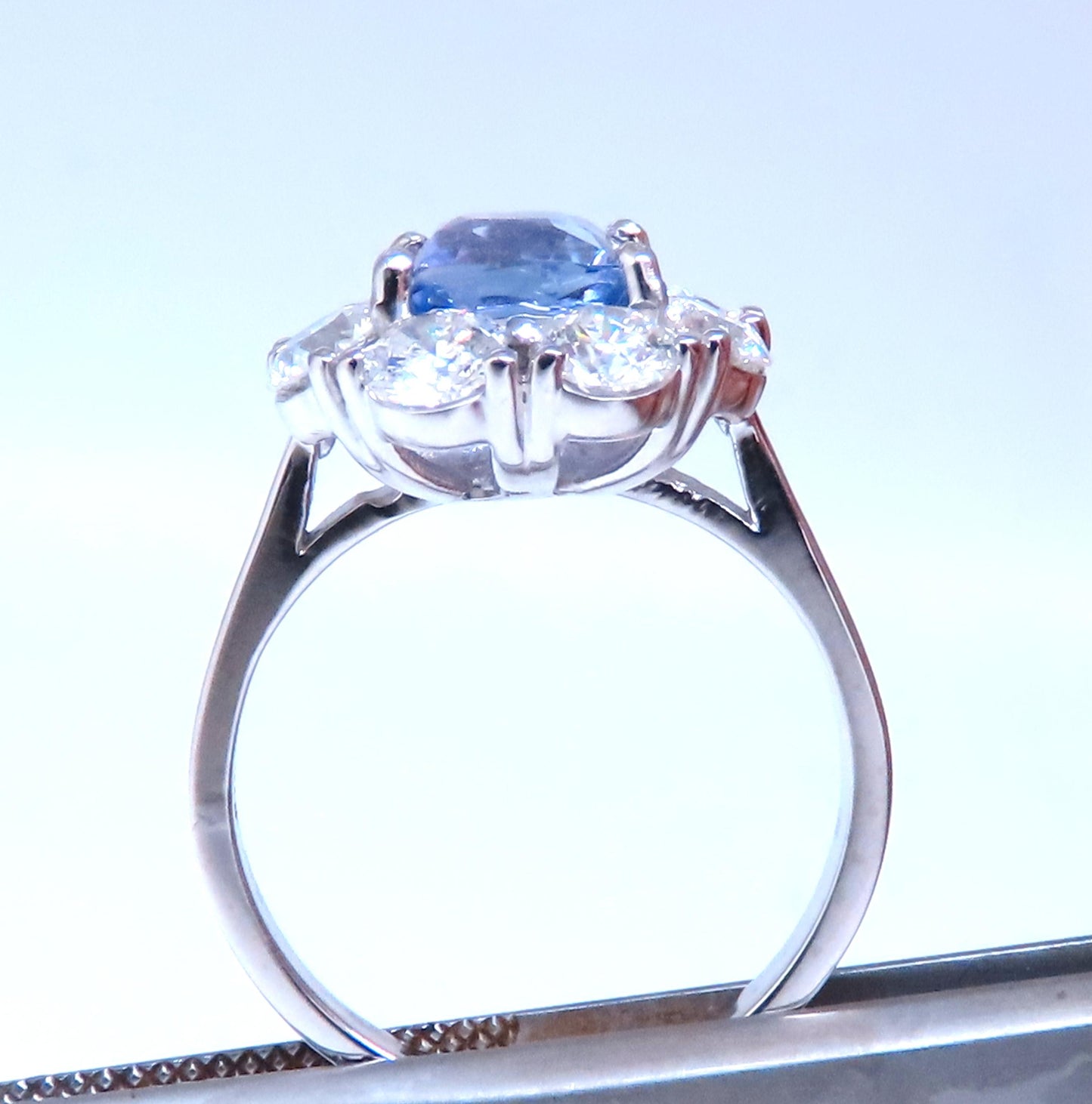 GIA Certified 3.30ct Natural Color Change Sapphire Diamonds Ring 18kt Gold 85442