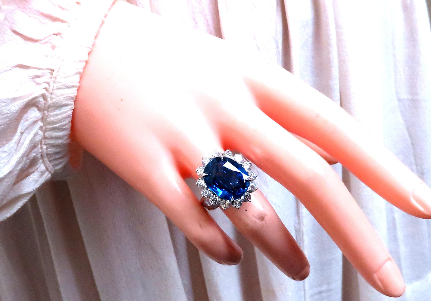 GIA Certified 11.79ct Natural Blue Sapphire Diamonds Ring 14kt Gold 85441