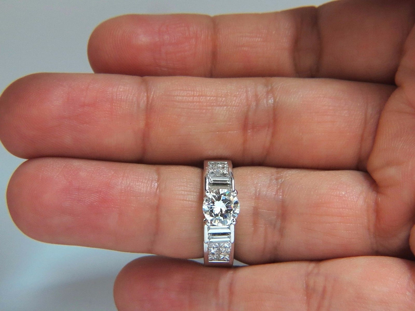 GIA Certified 1.02ct & 1.10ct round diamond baguette princess ring e/vs2 18kt