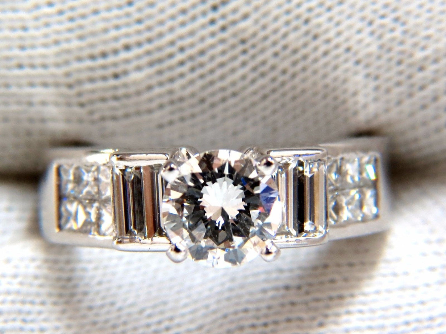 GIA Certified 1.02ct & 1.10ct round diamond baguette princess ring e/vs2 18kt