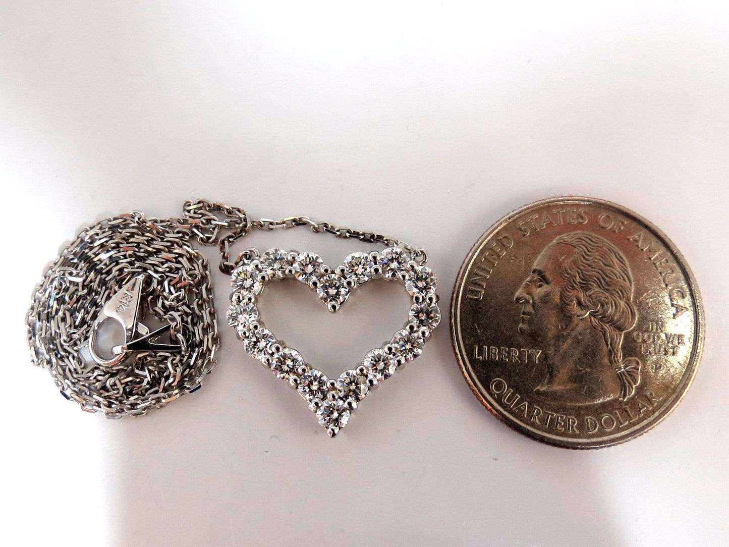 Heart Natural diamonds necklace 14kt g/vs 17 inch common prong
