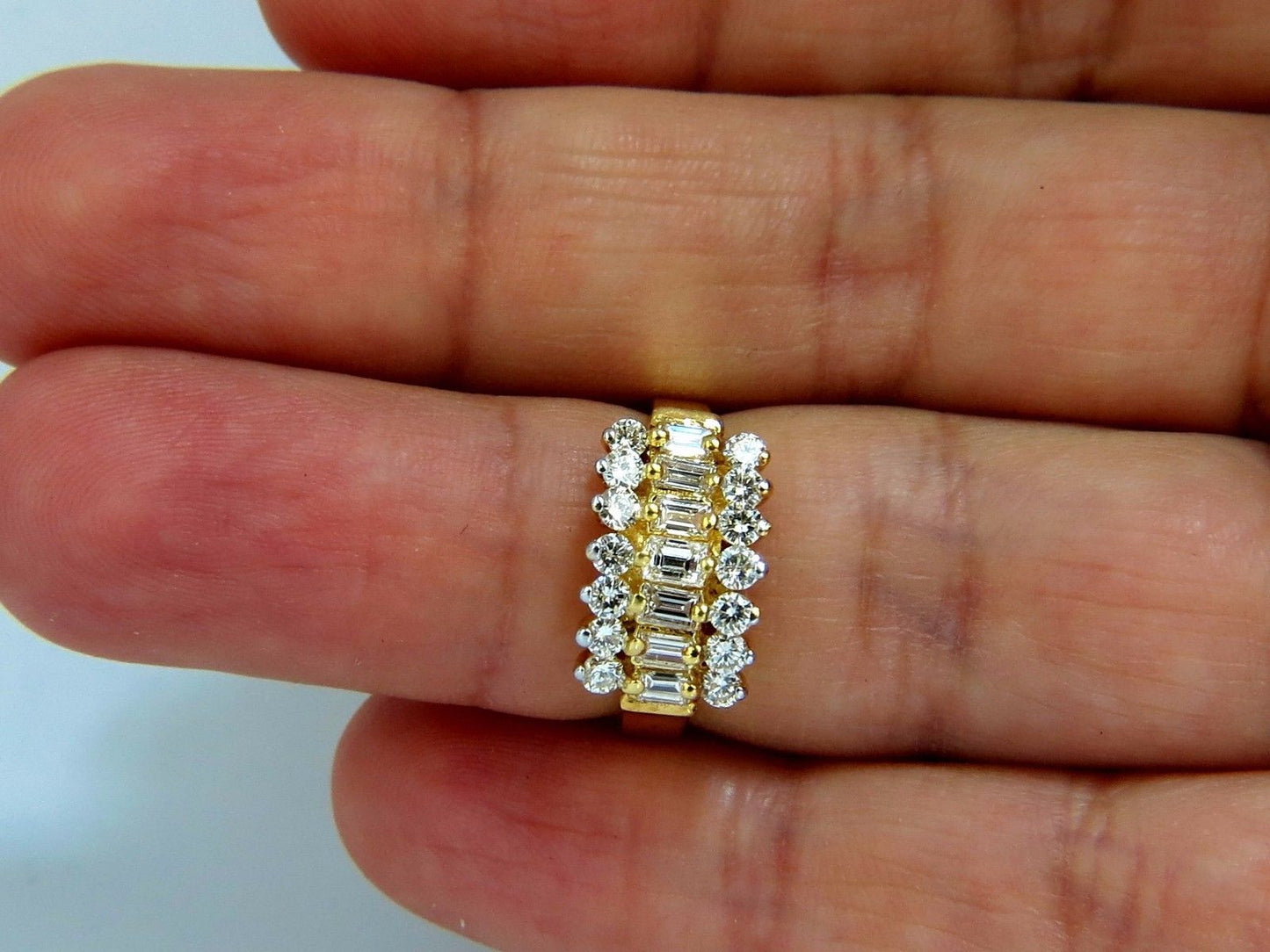 1.40ct diamonds raised cathedral ring 14kt