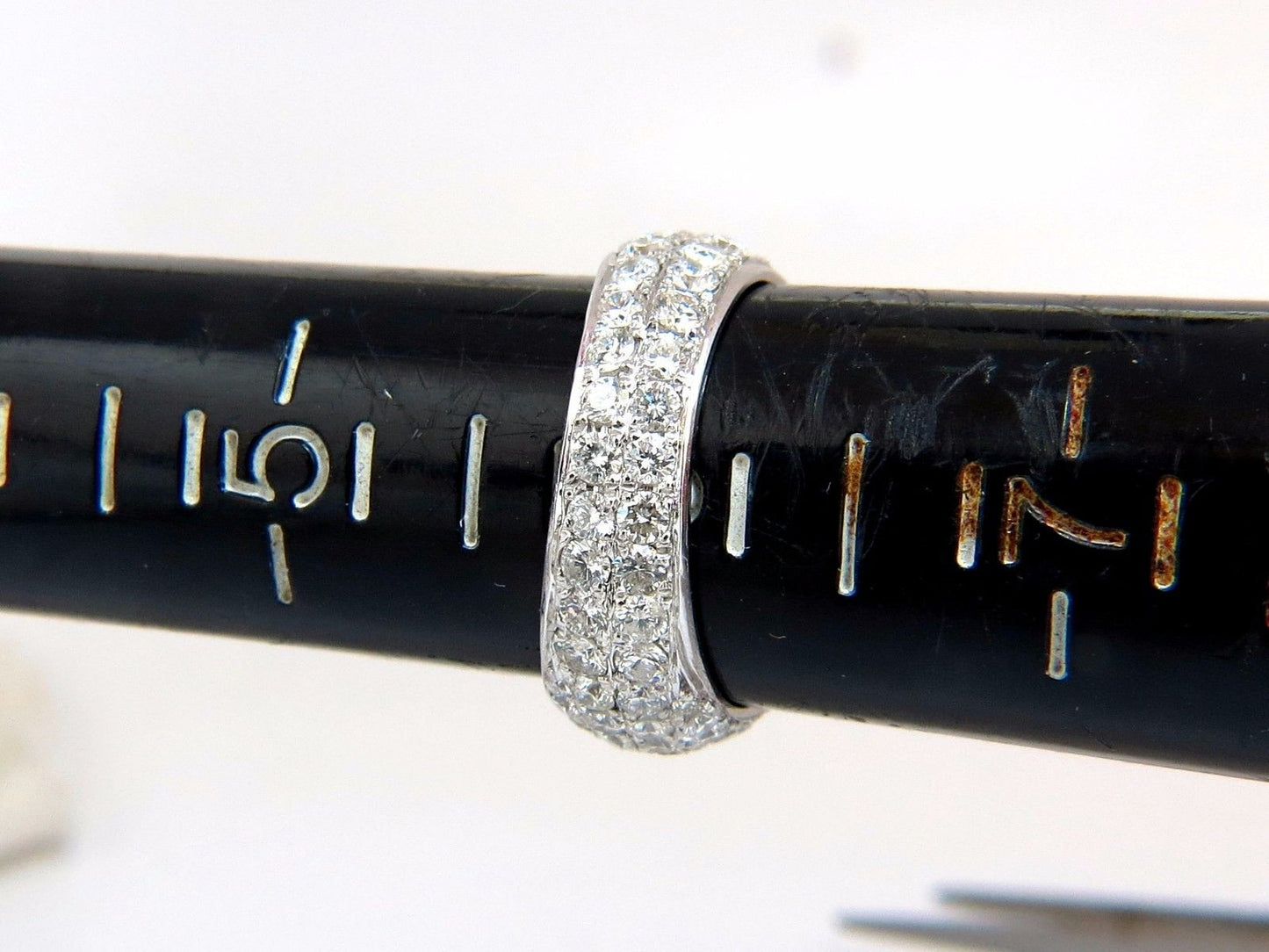 GIA Certified 3.08ct. Fancy light brown round cut diamond ring 14kt