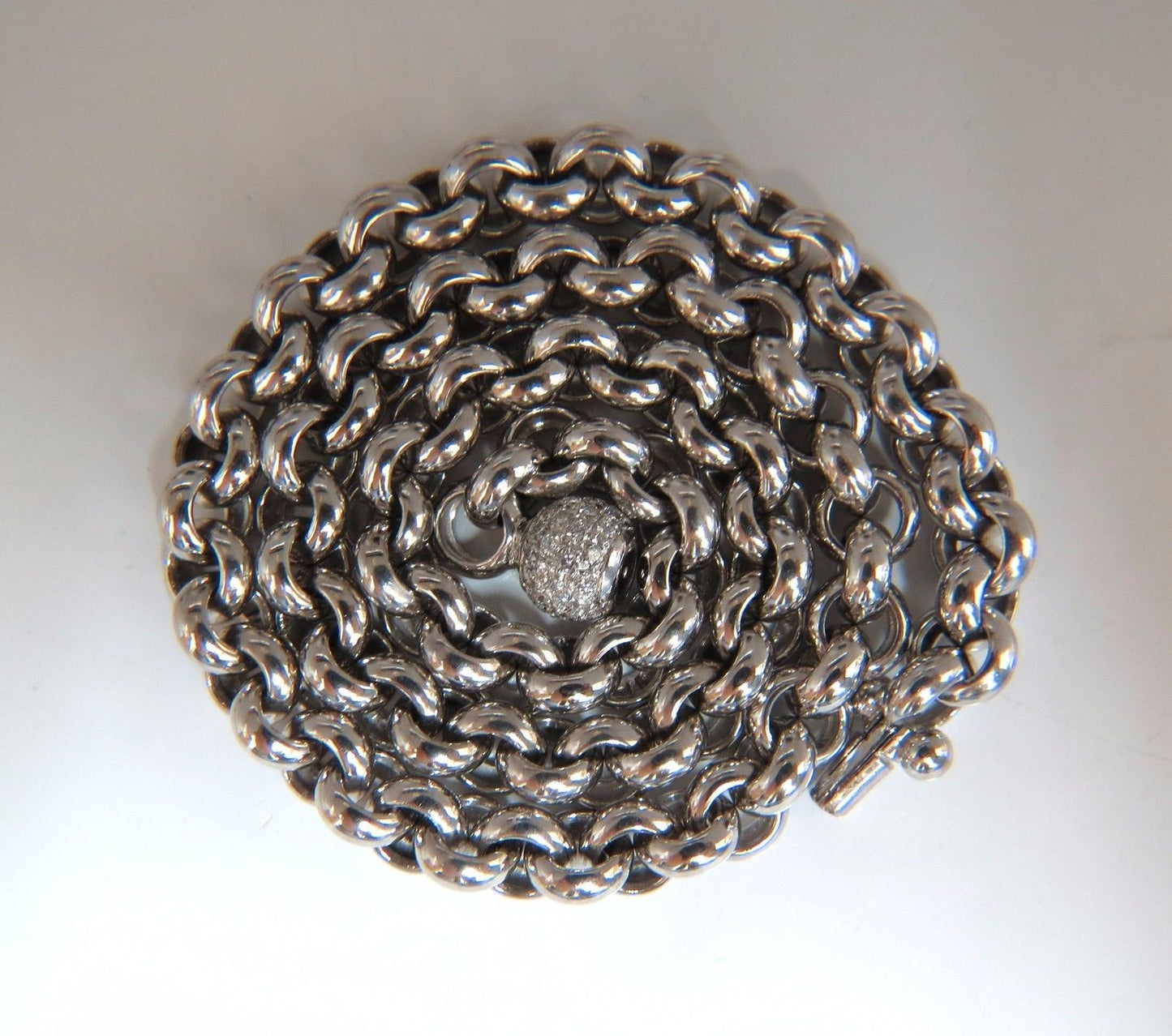 88 Gram 18kt 1.00ct diamonds Venetian Link Circles necklace