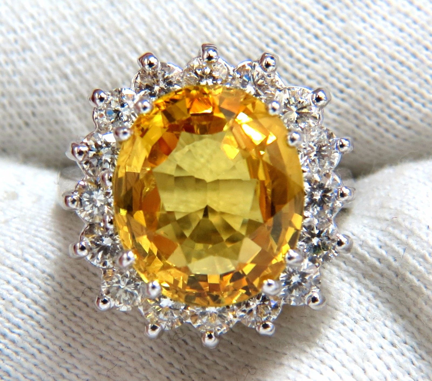11.81ct Natural Yellow Sapphire diamonds ring 14kt Canary Bright