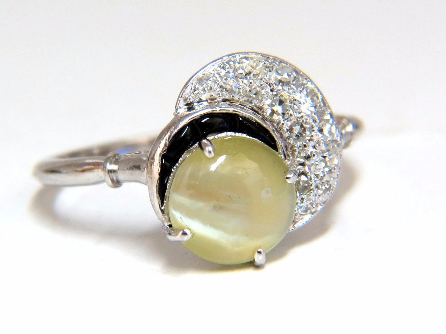 1.85ct natural cabochon chrysoberyl cats eye diamonds ring 14kt Vintage Crescent