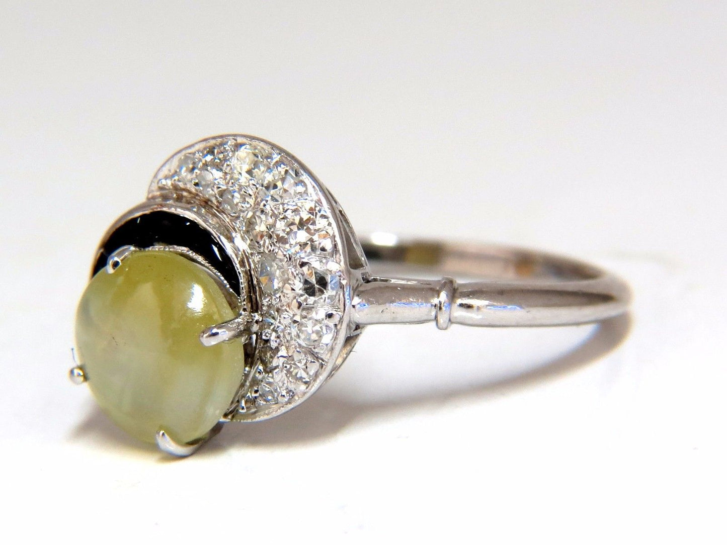 1.85ct natural cabochon chrysoberyl cats eye diamonds ring 14kt Vintage Crescent