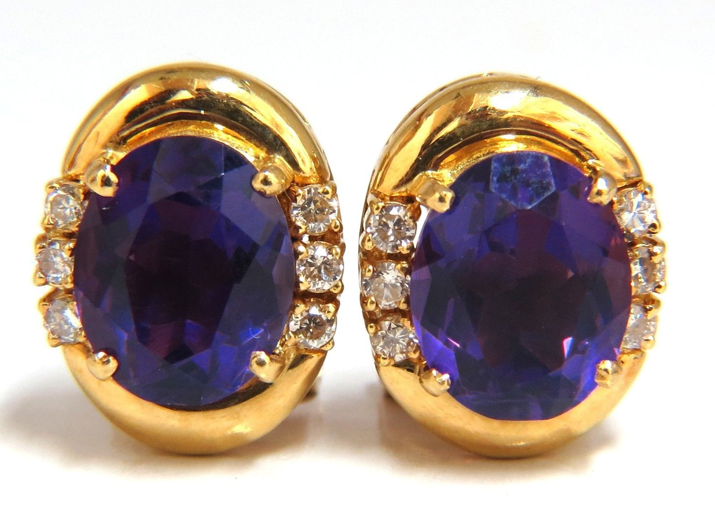 5.06 Natural Amethyst Diamonds Clip Earrings 18Kt