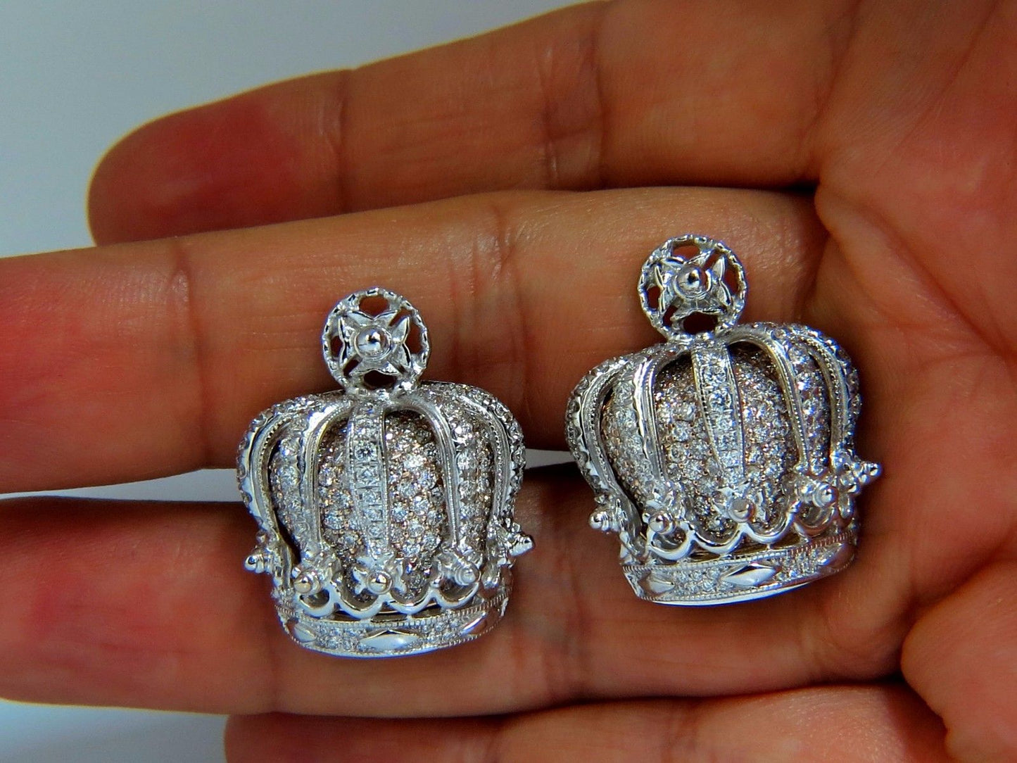 Posh Britt 3D Royal Crown 6.00ct. Diamonds Cufflinks 18Kt Kingship