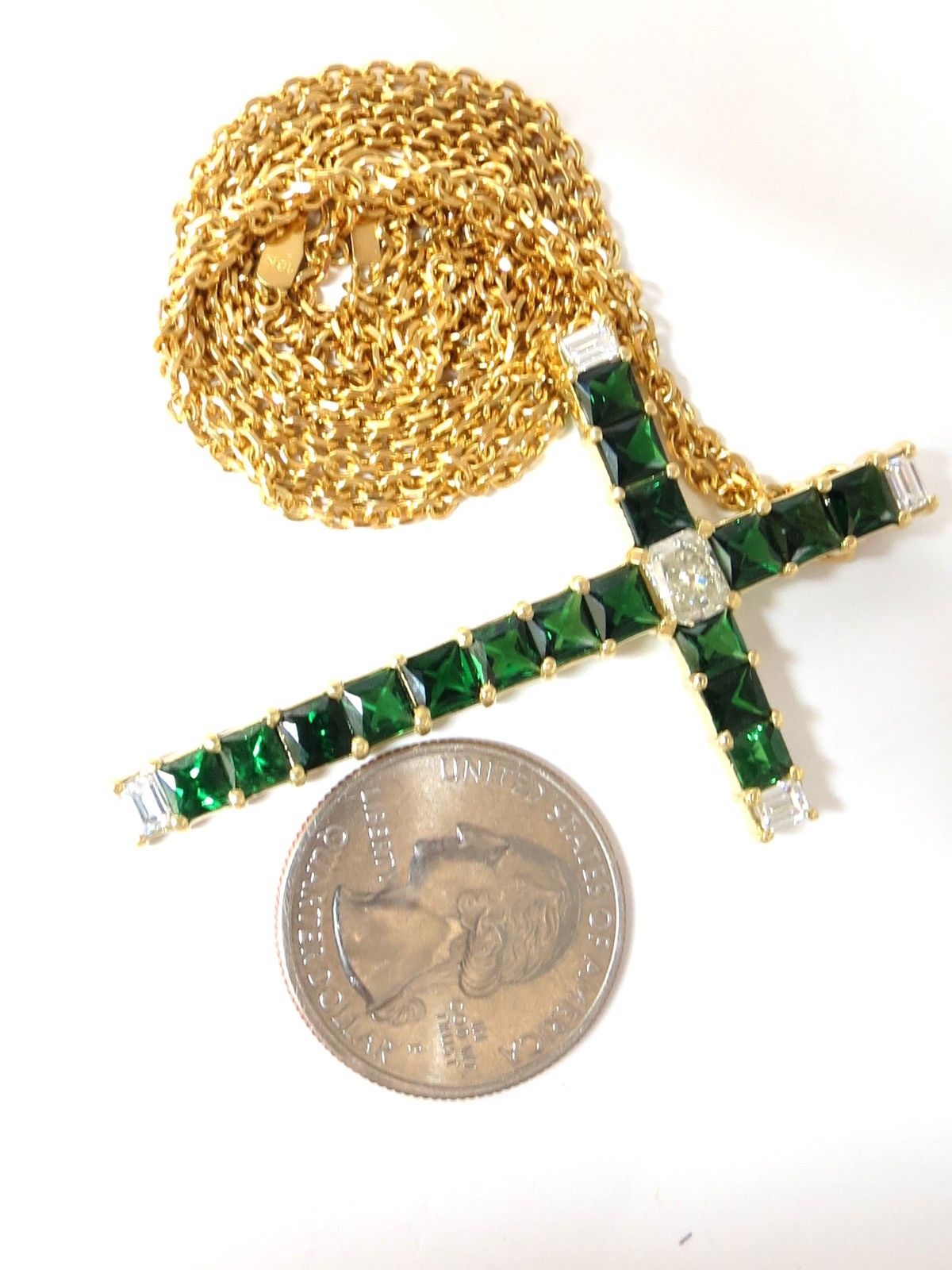 9.54ct natural diamonds & vivid green tsavorite cross 18kt & chain