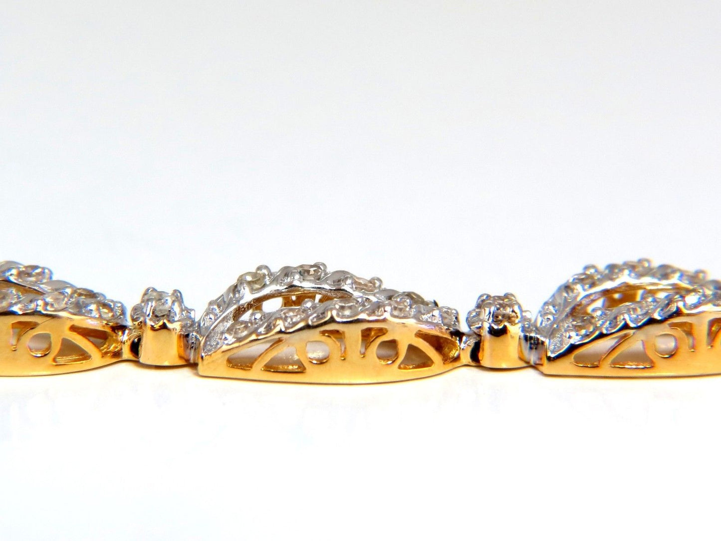 1.40ct Open Leaf Pattern diamonds bracelet 14kt