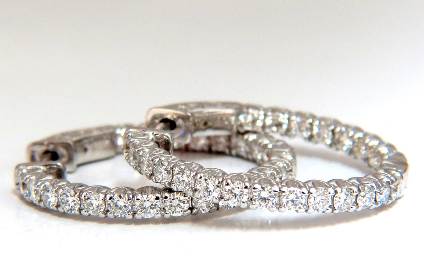 1.52ct. Natural Round Diamonds Hoop Earrings 14 Karat