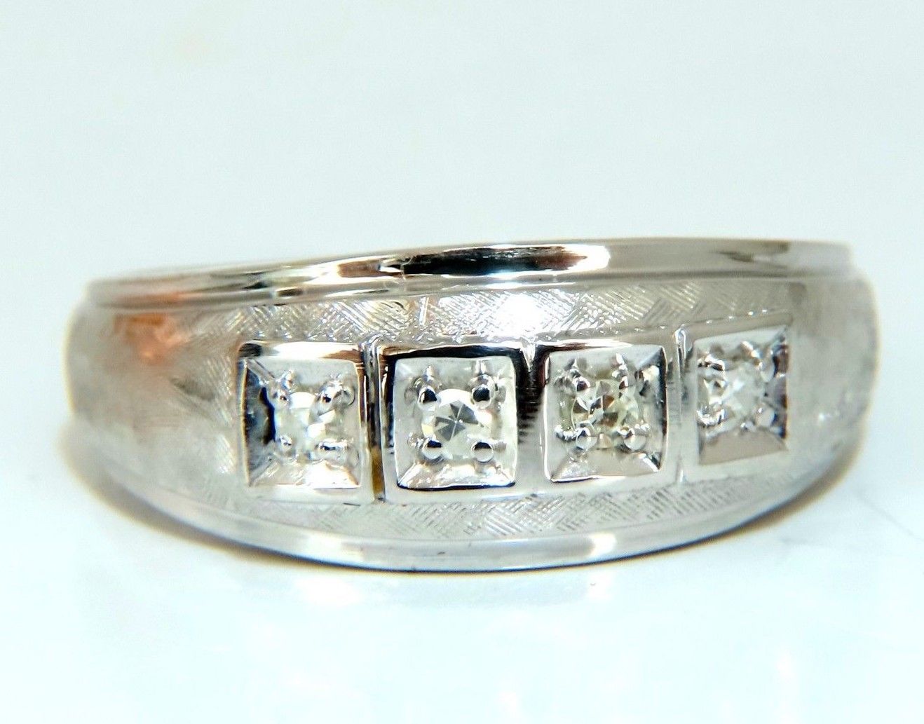 Mens .15ct natural round cut diamonds wide band bead 14 karat