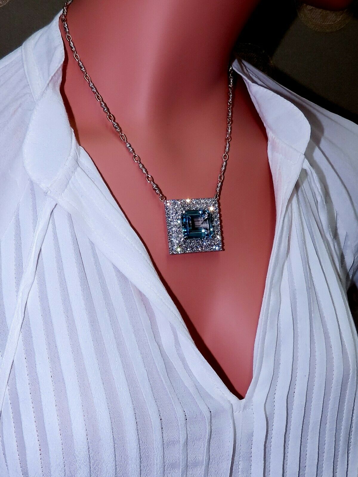 GIA Certified 25.48ct. Natural "Blue" Aquamarine 15ct Diamonds Necklace 18 Karat