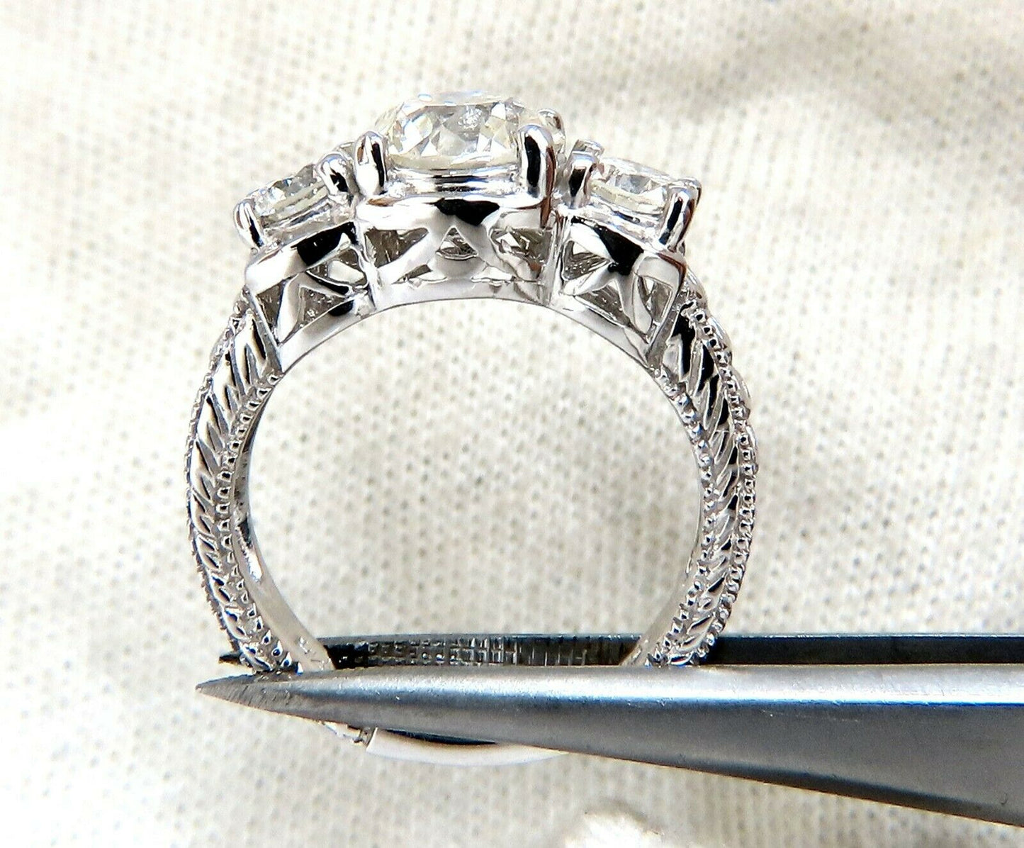 1.70ct Natural Round Diamond Engagement ring Classic Three 14 Karat