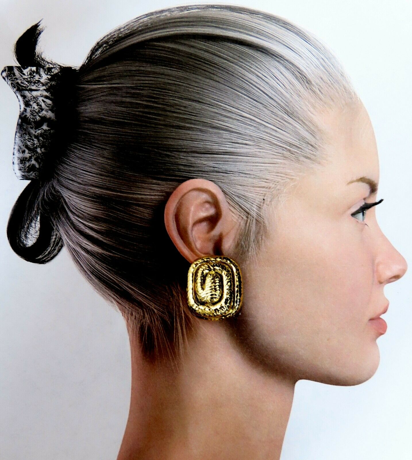 Aztec Inca South American Endless Maze Domed Hammered Rustic Earrings 18 Karat