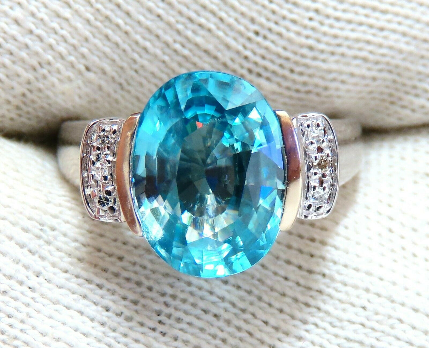 5.65ct Natural Indigo Blue zircon Diamonds Ring 14kt