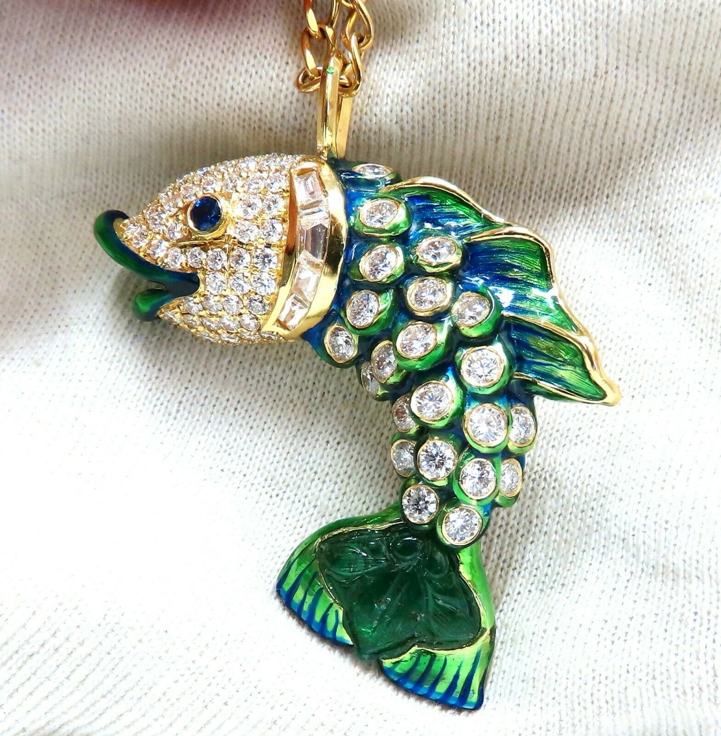 10.12ct Natural Sapphire Emerald & Diamonds Enamel Fish Pendant 18kt