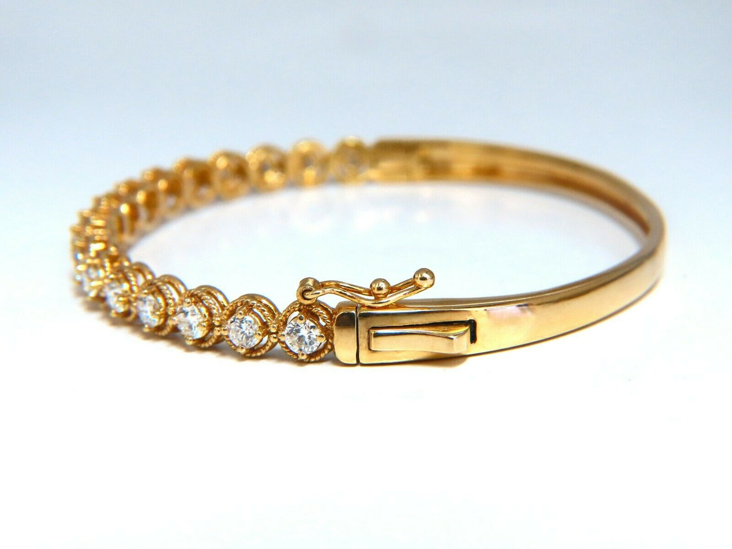 2.02ct Natural Diamonds Bangle Bracelet 14 Karat