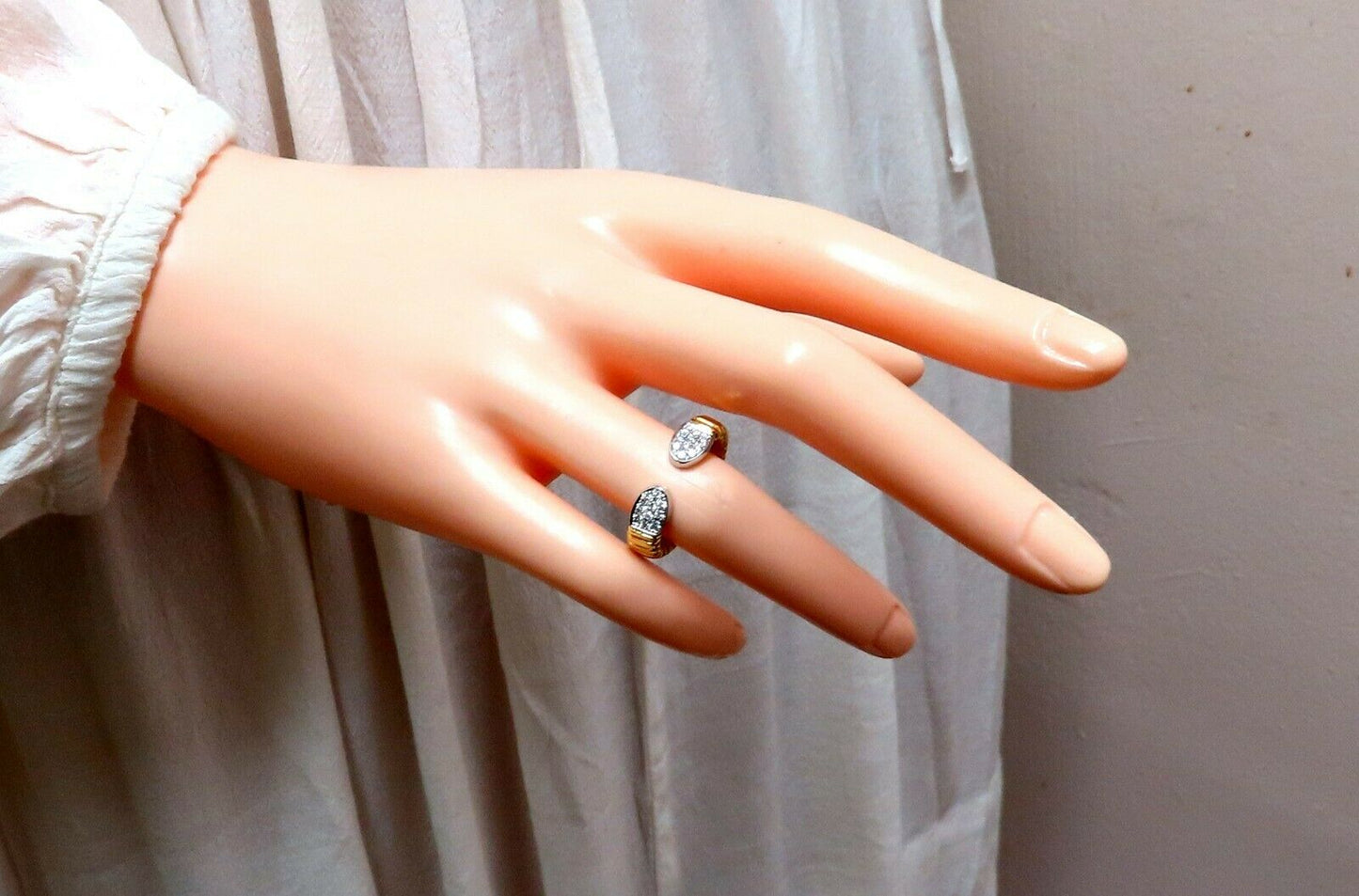 .30ct Natural Diamonds Adjustable Ring 18Kt Size 6-7 Accordion Shank