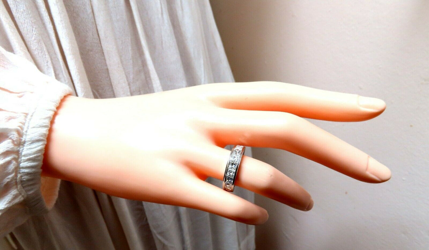 2.30ct Natural Princess Cut Diamonds Channel Band Platinun Ring