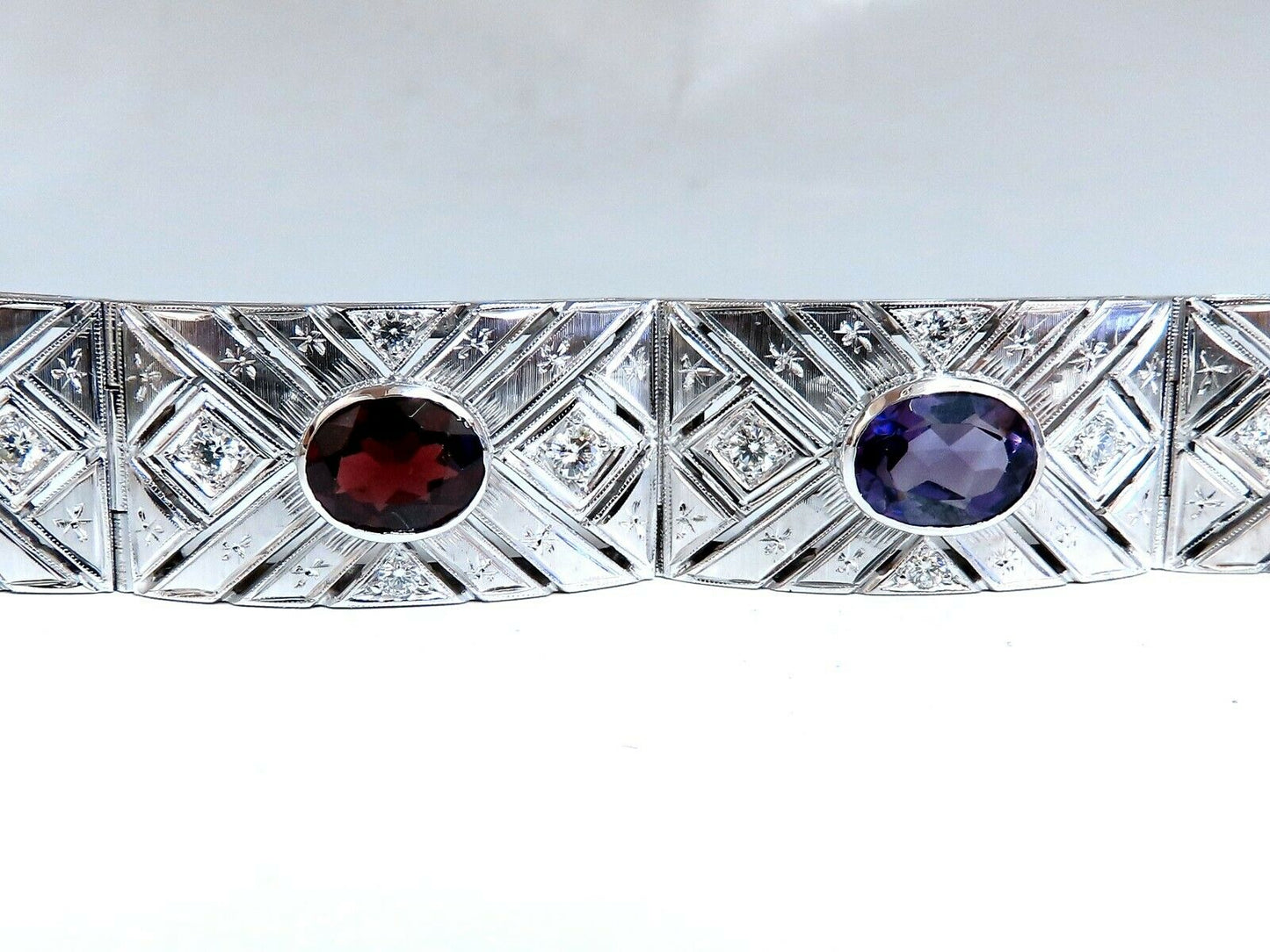 24.30ct Natural Gem Line Vintage Graver Etch Cuff Bracelet 18kt