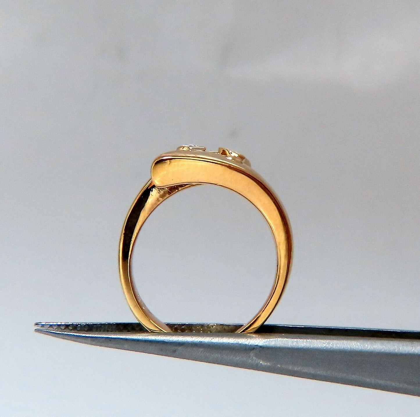 .15ct. Diamonds Cross Over Ring 14Kt Gold
