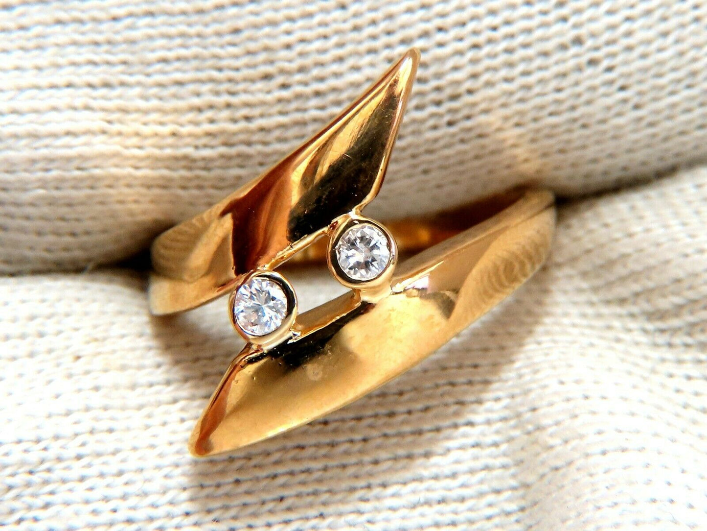 .15ct. Diamonds Cross Over Ring 14Kt Gold
