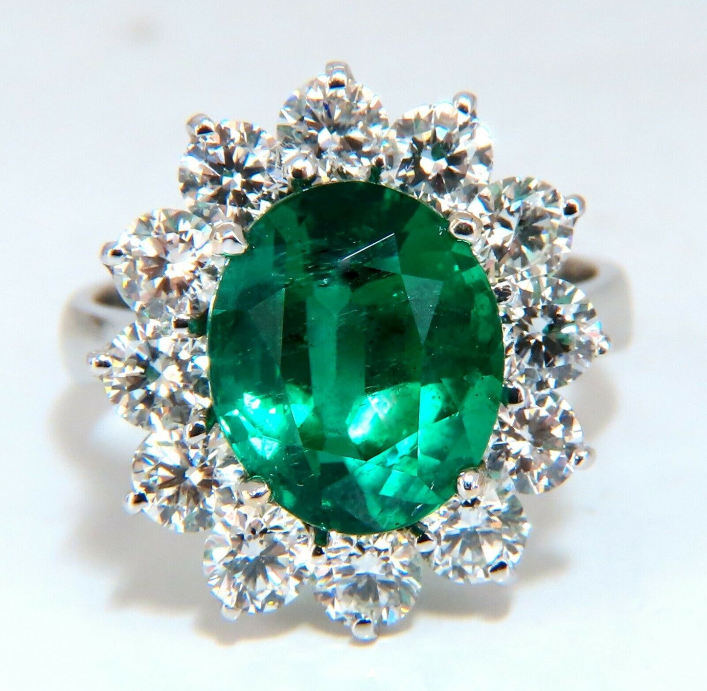 GIA Certified 4.40ct natural green emerald diamonds ring 18kt "F1" Halo Prime