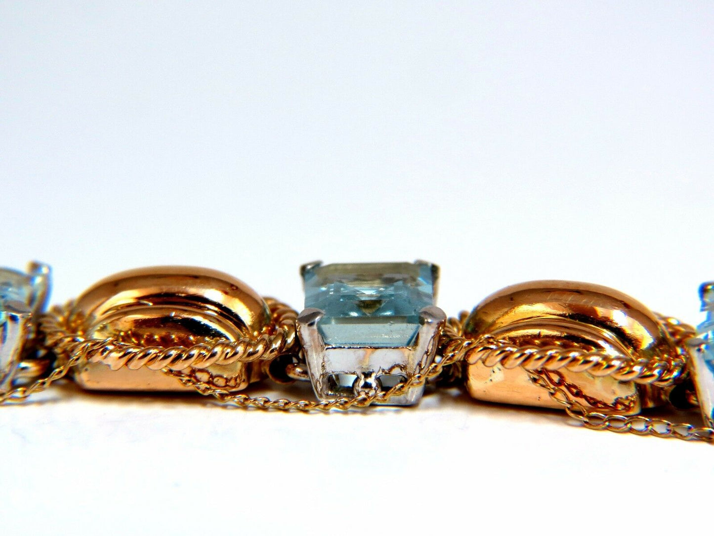 Aquamarine Bracelet Vintage 16.40ct (7) emerald cuts 18kt chain link