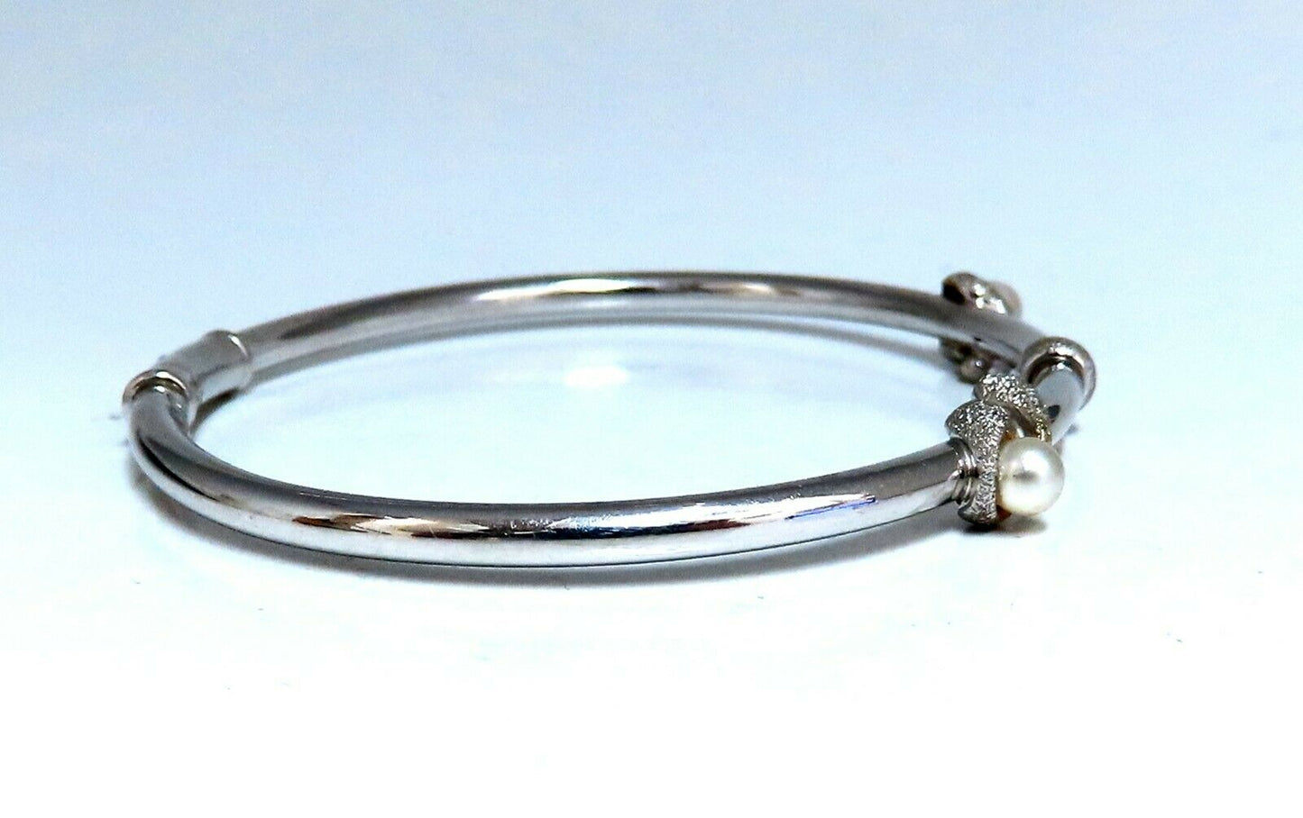 4mm South Seas Pearl Bangle Bracelet 18kt