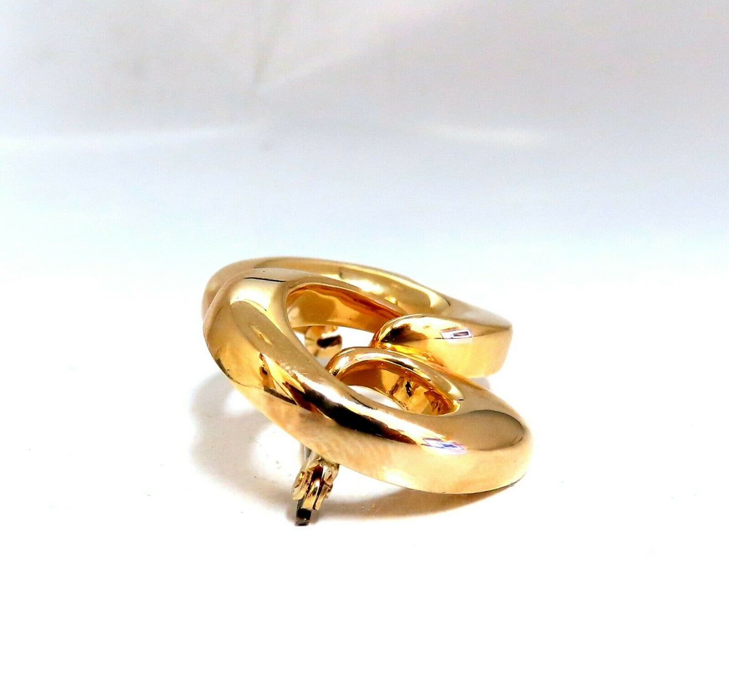 14kt Iconic Emblem Gold Pin