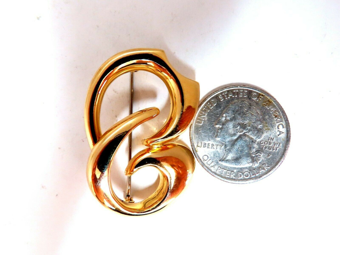 14kt Iconic Emblem Gold Pin