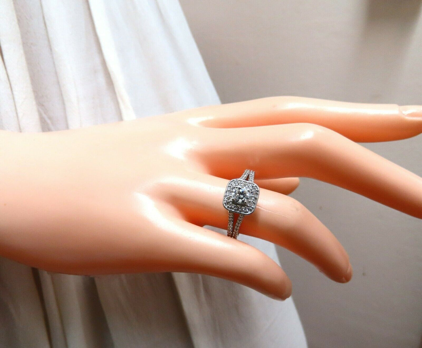 .95ct Natural Diamonds Split Shank Mod Ring 14kt