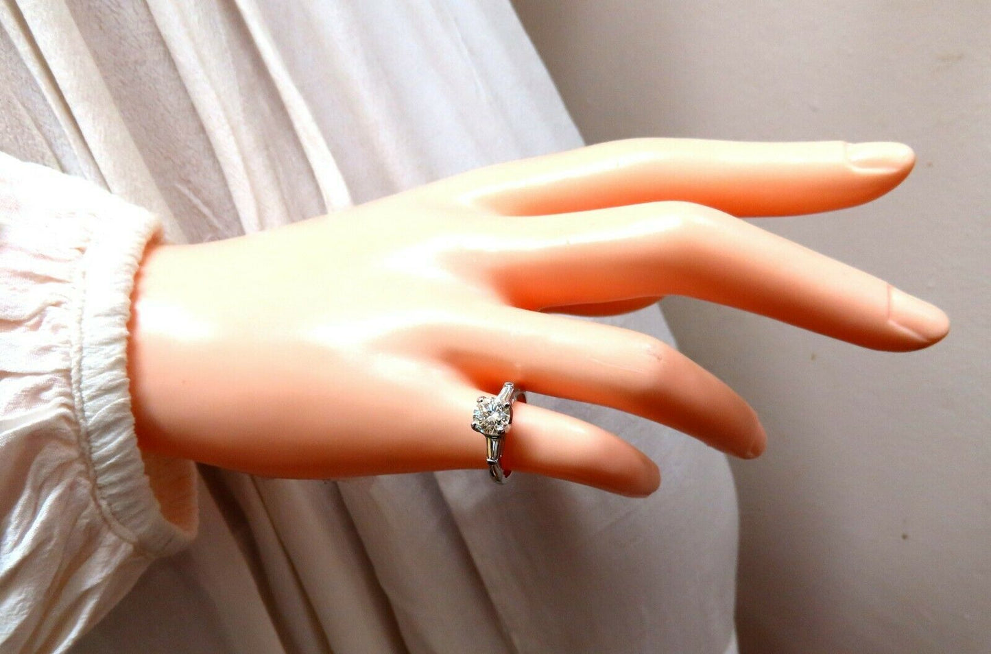 GIA Certified 1.01ct L/VS1 Diamond Engagement Ring Platinum Prime