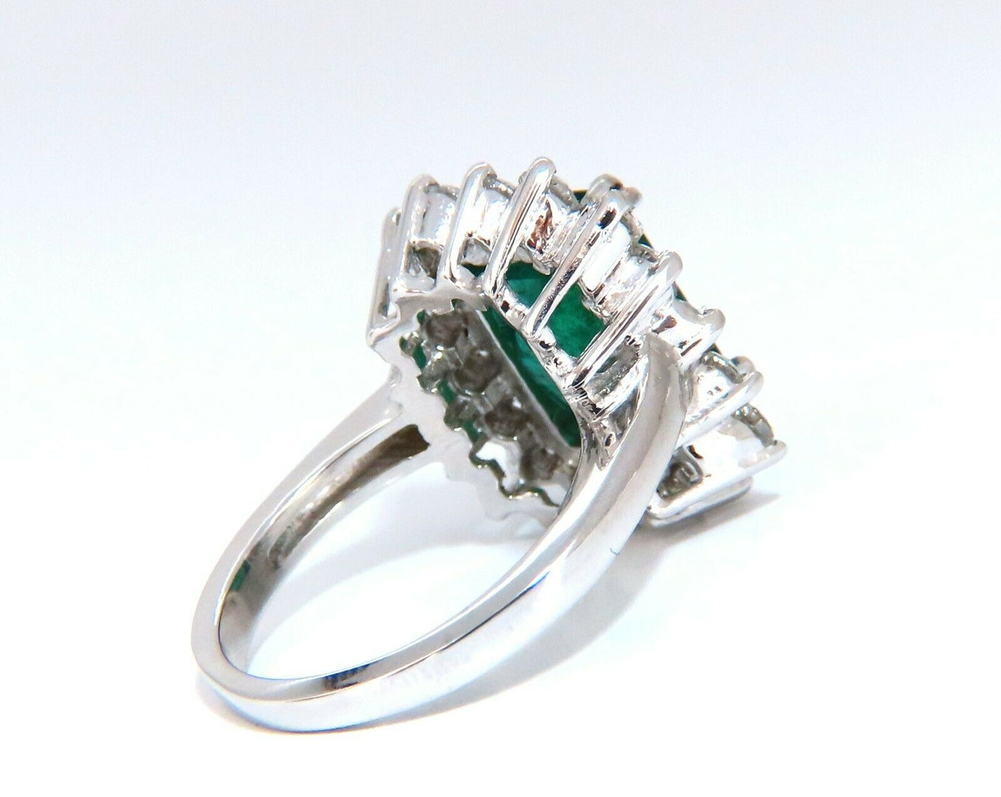 7.15ct Natural Emerald Diamonds Cluster Halo Ring 14kt