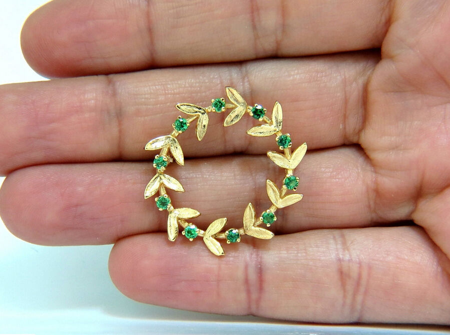 14kt. .65ct Natural green tsavorite brooch pin