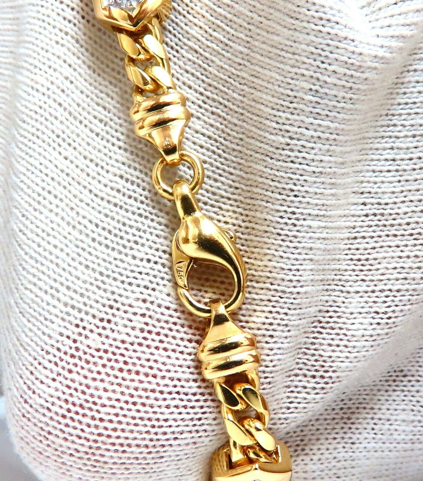 1.63ct Natural Round Diamonds Rectangular Vector Curb Link Bracelet 18kt