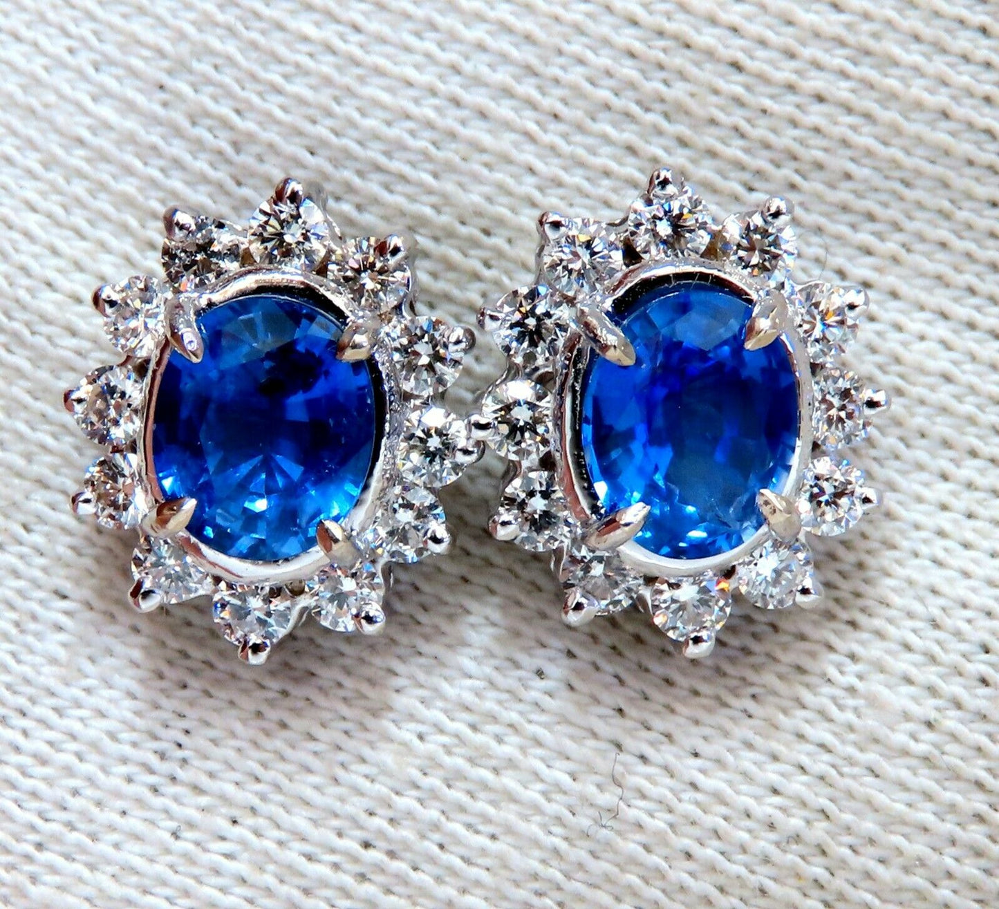 4.19ct Natural Sapphire Diamonds Cluster Earrings 14 Karat gold