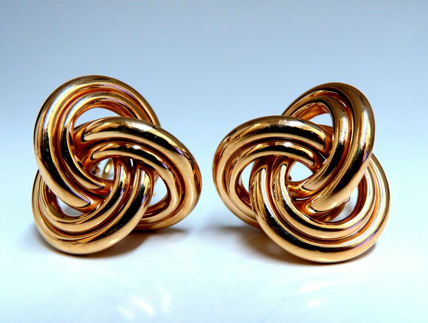 14kt Gold Textured Interlocking Tri Tubular Clip Earrings